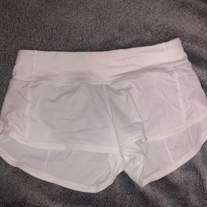 lululemon speed up shorts 2.5”